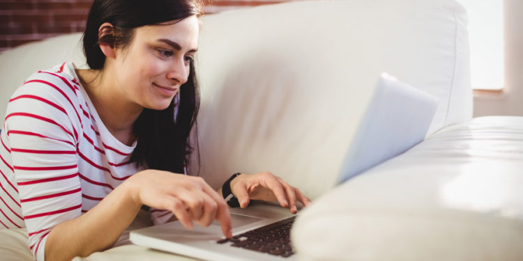 Dans quel programme dois-je rédiger mon CV ?