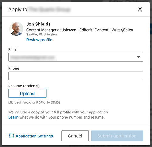 télécharger un CV sur l'application linkedin