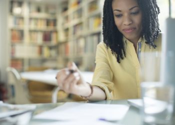 Apprenez à rédiger une lettre commerciale en français