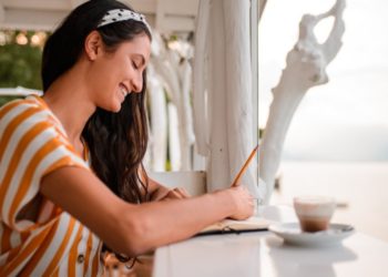 Comment demander une entrevue dans une lettre |  Travail