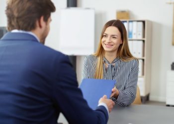 Comment rédiger un résumé professionnel dans un CV ?