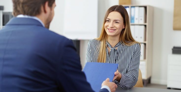 Comment rédiger un résumé professionnel dans un CV ?