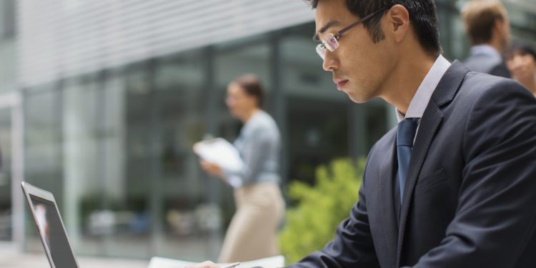 Comment rédiger une lettre de demande d'emploi (avec des exemples)