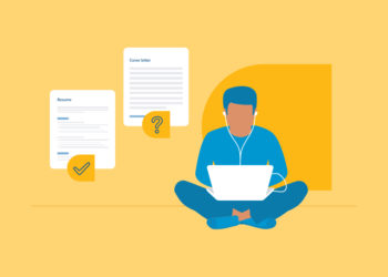 Demandeur d'emploi écrivant une lettre de motivation sur un ordinateur portable, illustration graphique sur fond jaune.