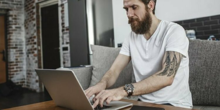 Comment rédiger une lettre de motivation pour un changement de carrière (avec des exemples !)
