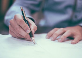 Exemple de lettre de motivation juridique et conseils de rédaction d'experts